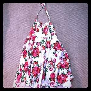 Floral halter dress 🌸